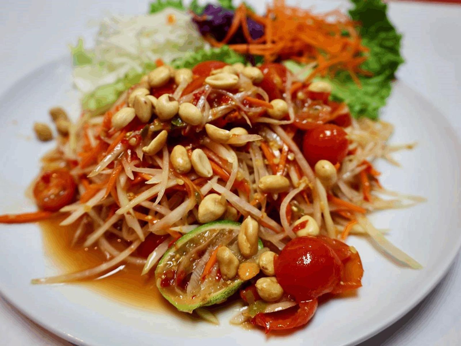 Order Papaya Salad (Som Tum) food online from Thai Siri store, Streamwood on bringmethat.com