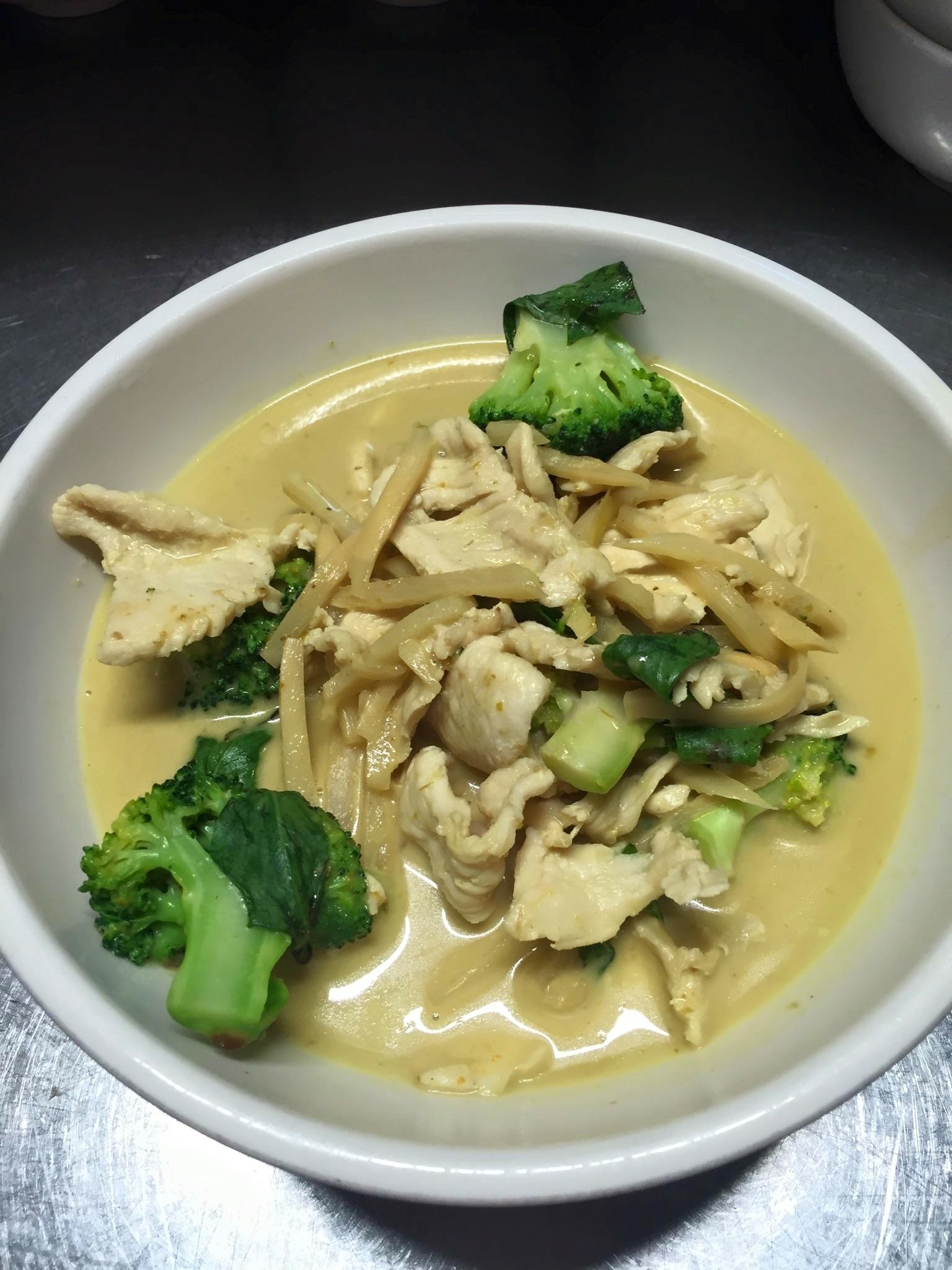Order Green Curry food online from Eathai Restaurant store, Rockville on bringmethat.com
