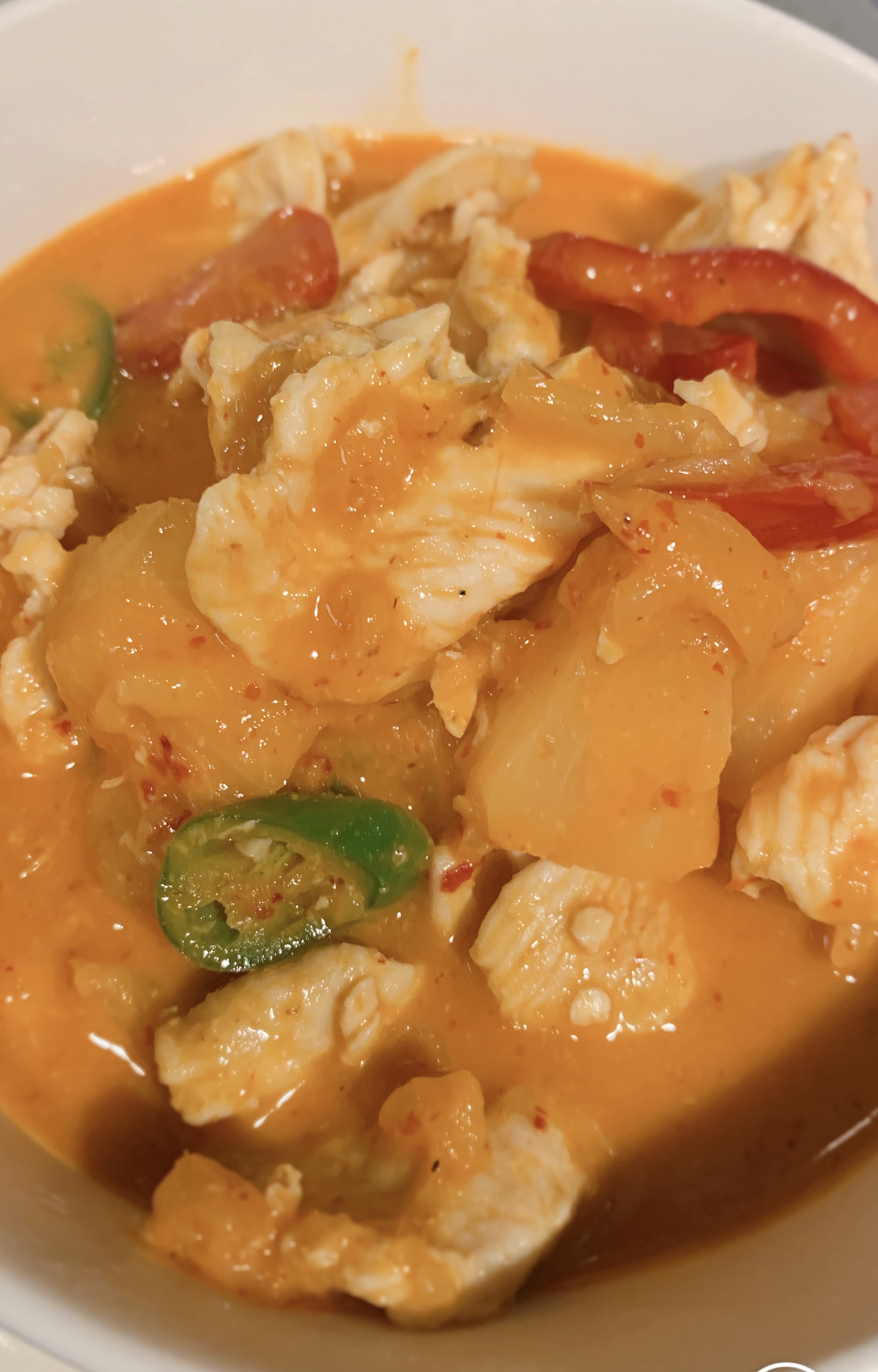 Order Pineapple Curry food online from Exotic Thai Cafe store, Woodland Hills on bringmethat.com