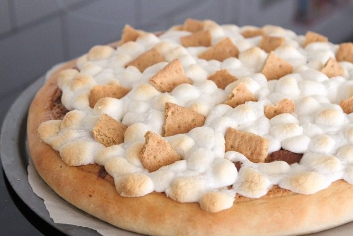 Order S'mores Pizza food online from Tower 15 Pizzeria store, Huntington Beach on bringmethat.com