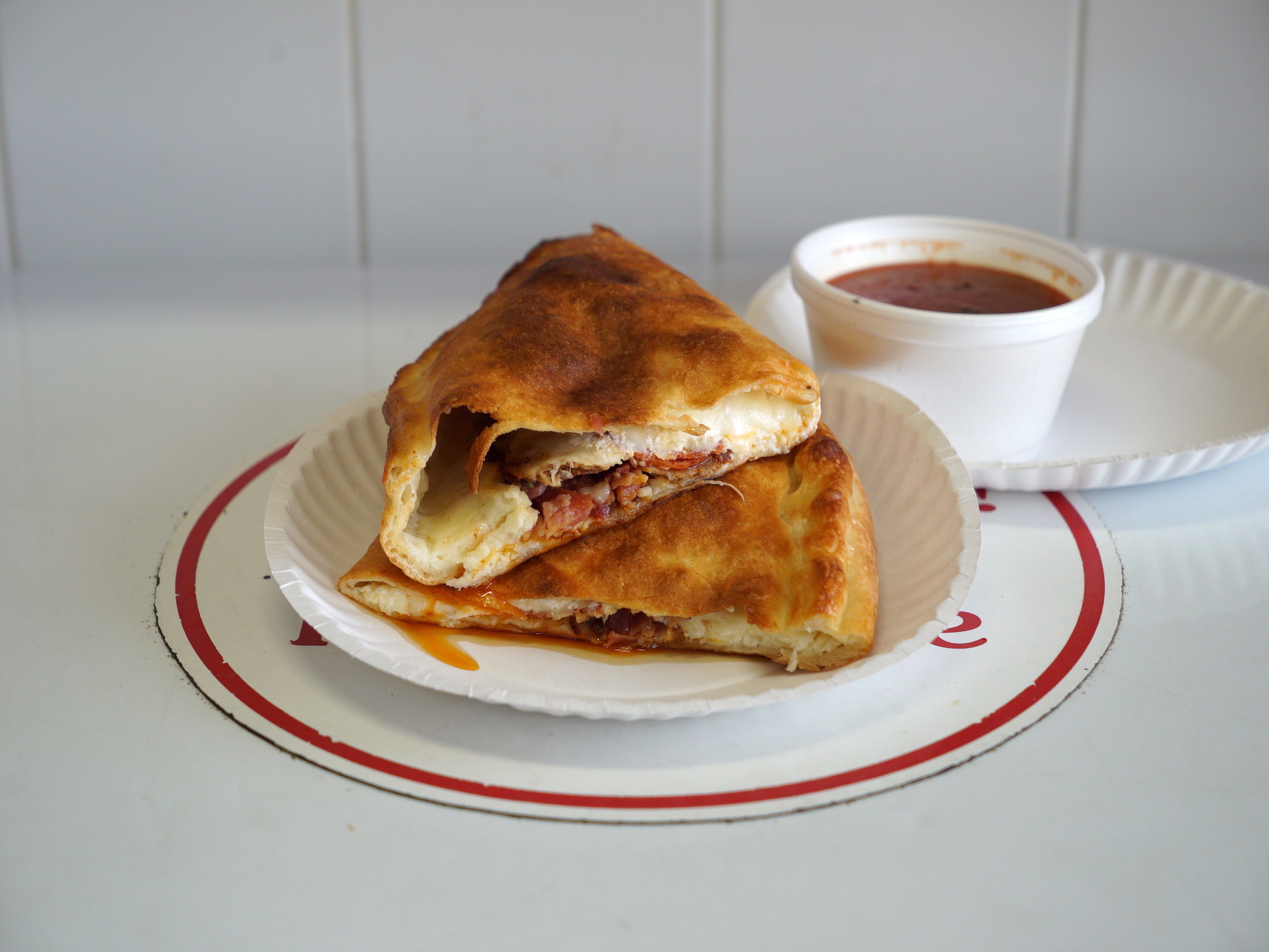Order Meat Calzone food online from Papi's Ny Pizza store, Fort Lauderdale on bringmethat.com