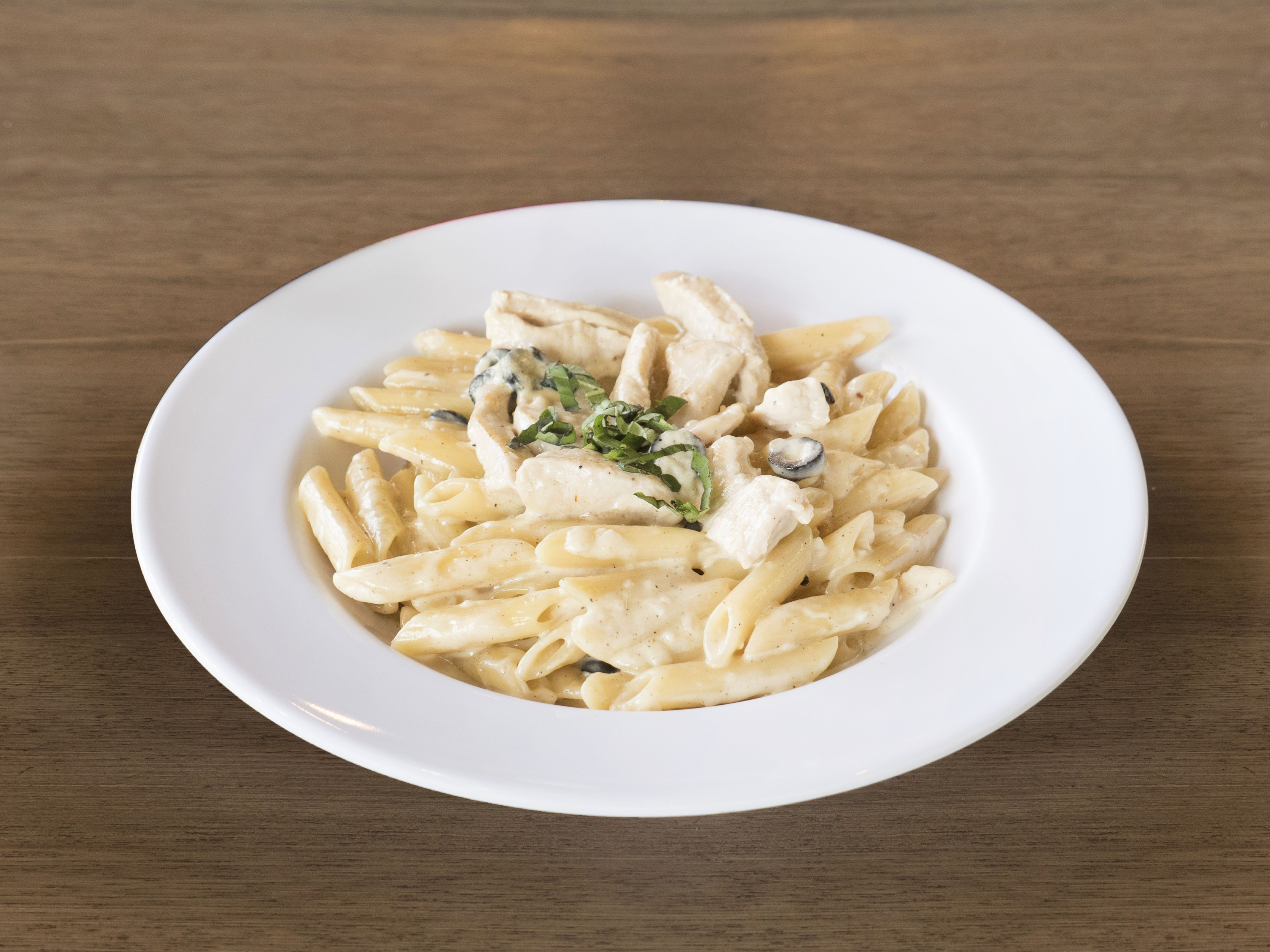 Order Chicken Alfredo Pasta food online from Yellow Cab Pizza store, Honolulu on bringmethat.com
