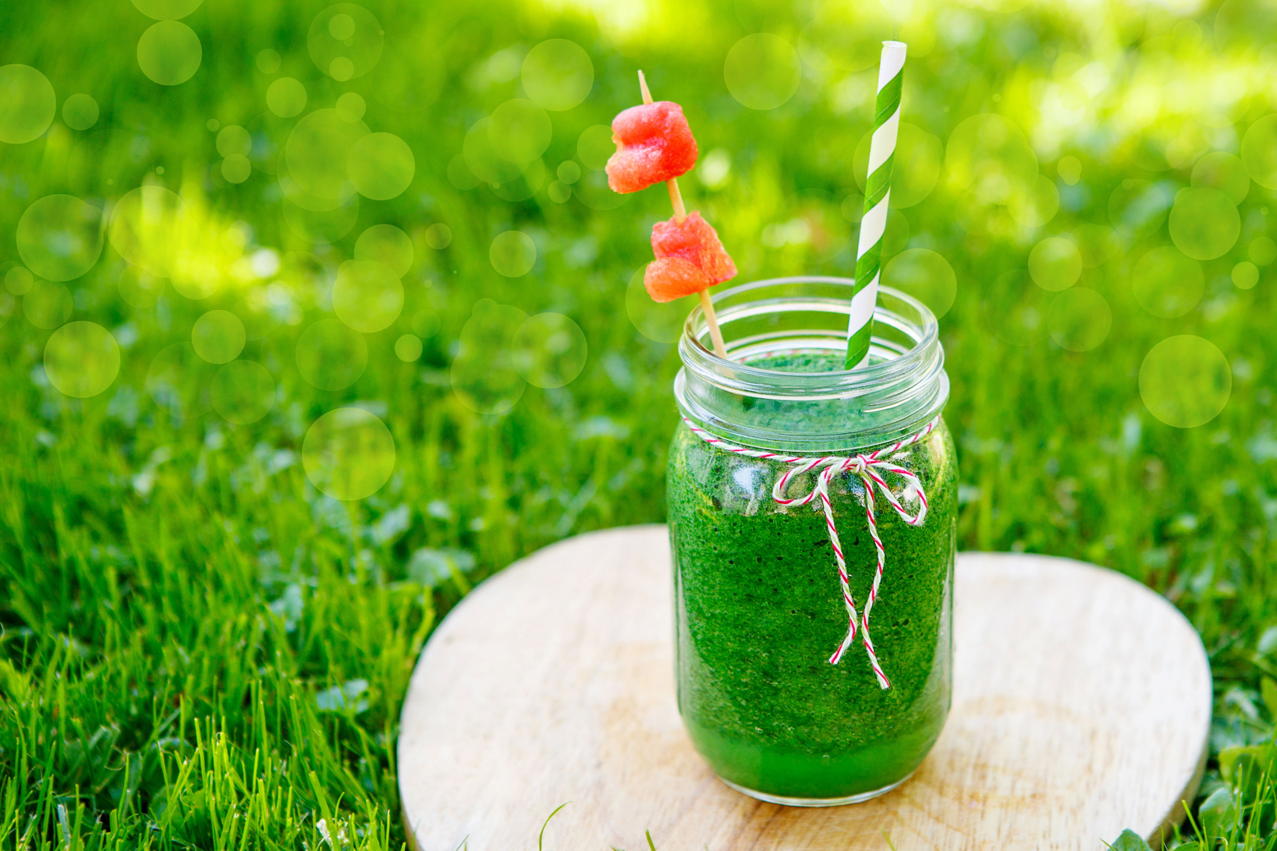 Order Evergreen Smoothie food online from Salubrious Juice And More store, Dallas on bringmethat.com