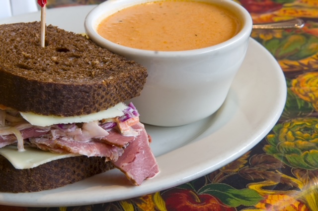 Order Half Sandwich and Cup of Soup Lunch Combo food online from Frozenlandia store, Easton on bringmethat.com
