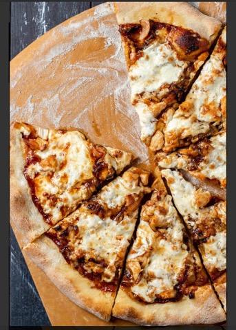 Order BBQ Chicken Pizza food online from LA Pizza store, Victorville on bringmethat.com