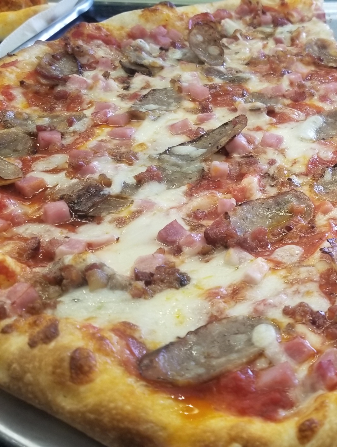 Order Meat Lover's Pie food online from Gino's pizzeria & restaurant catering store, Astoria on bringmethat.com