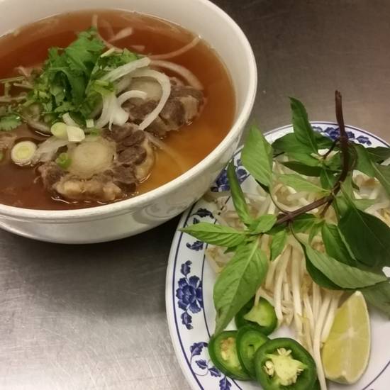 Order Noodle soup with Oxtail (Large) food online from Pho Bamboo store, Rowland Heights on bringmethat.com