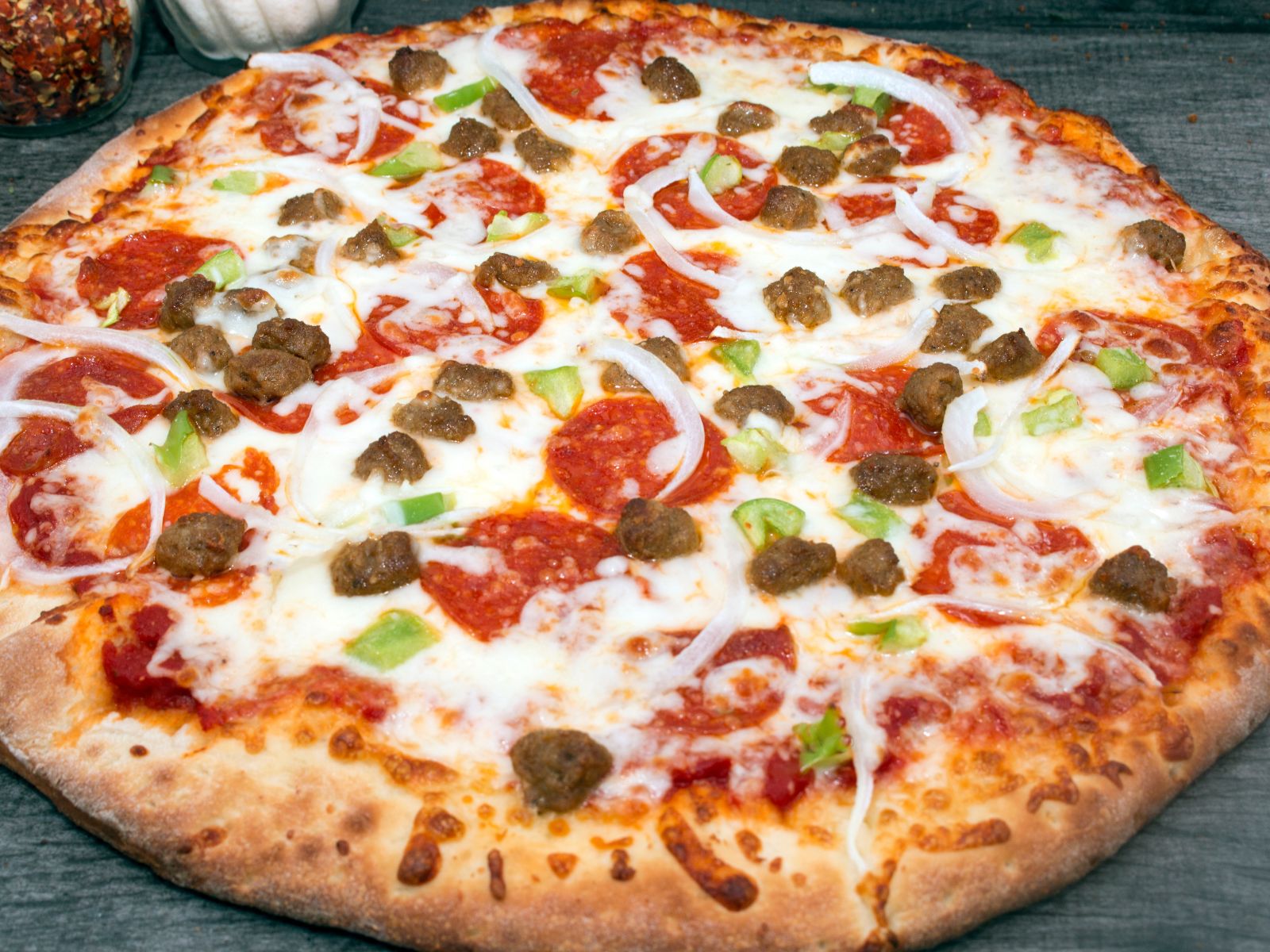 Order Combo Pizza food online from Via Sofia's store, Cedar Rapids on bringmethat.com