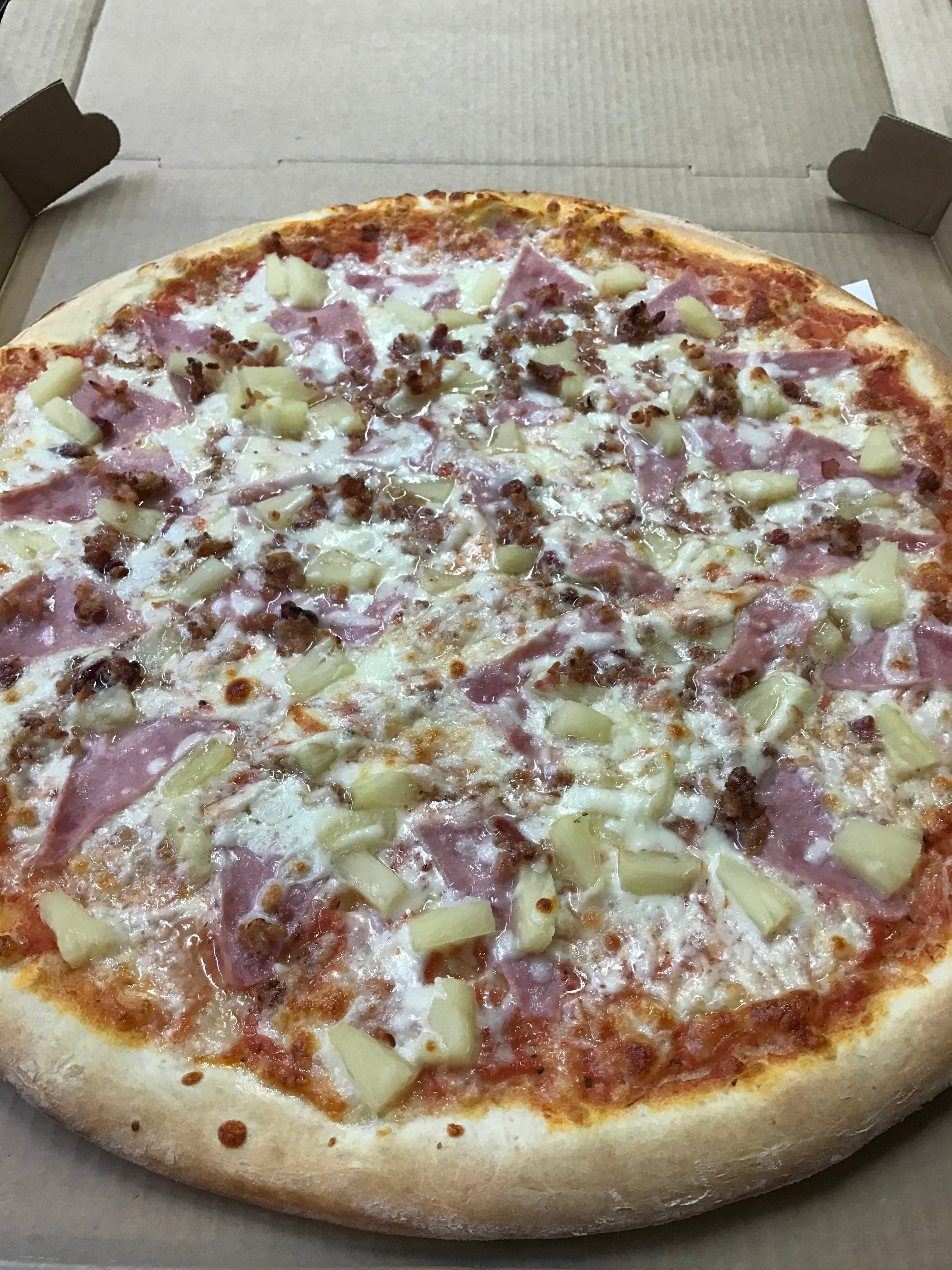 Order Hawaiian Pizza - 12'' (4 Slices) food online from Marcello's Pizza store, Paterson on bringmethat.com