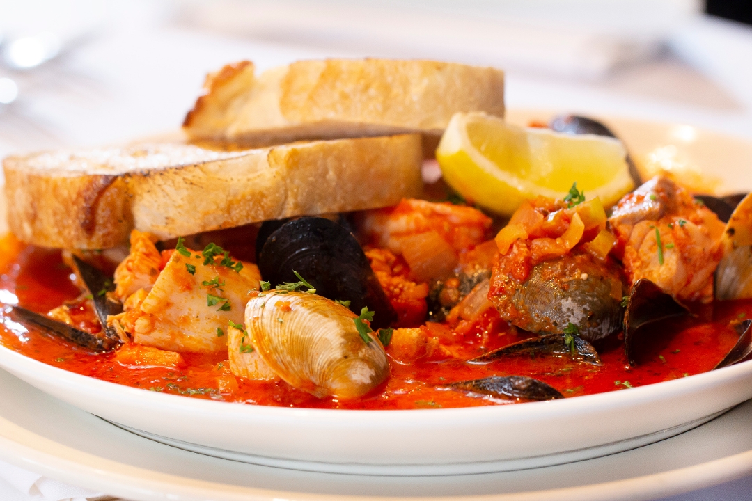 Order San Francisco Cioppino food online from Moxie Wood Fire Grill store, Conklin on bringmethat.com