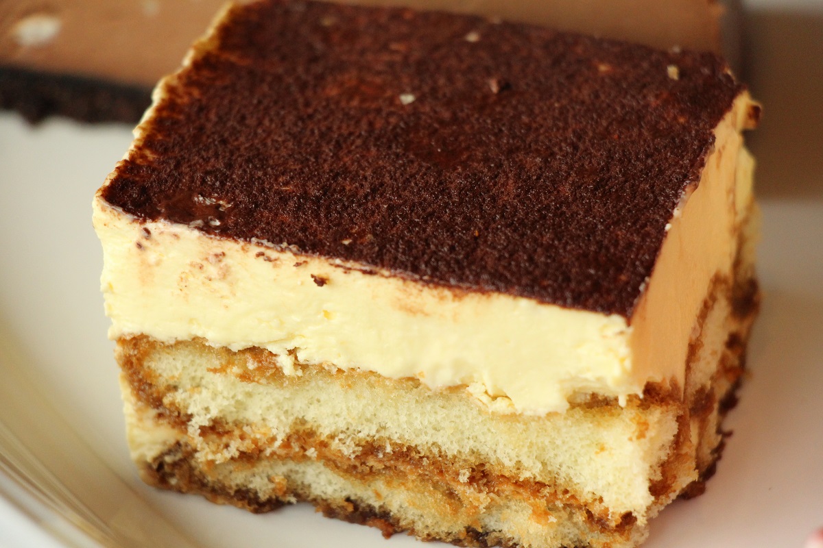 Order Tiramisu food online from Palio Pizza Cafe store, Fort Worth on bringmethat.com