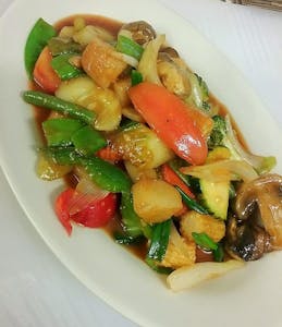 Order P-6. Sweet & Sour Lunch food online from Thai Smile store, Hamden on bringmethat.com