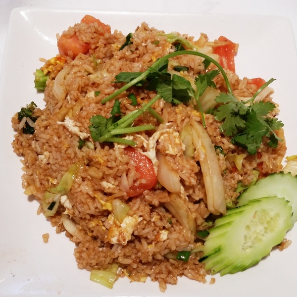 Order 69. Vegetable Fried Rice food online from Rincome store, Northridge on bringmethat.com