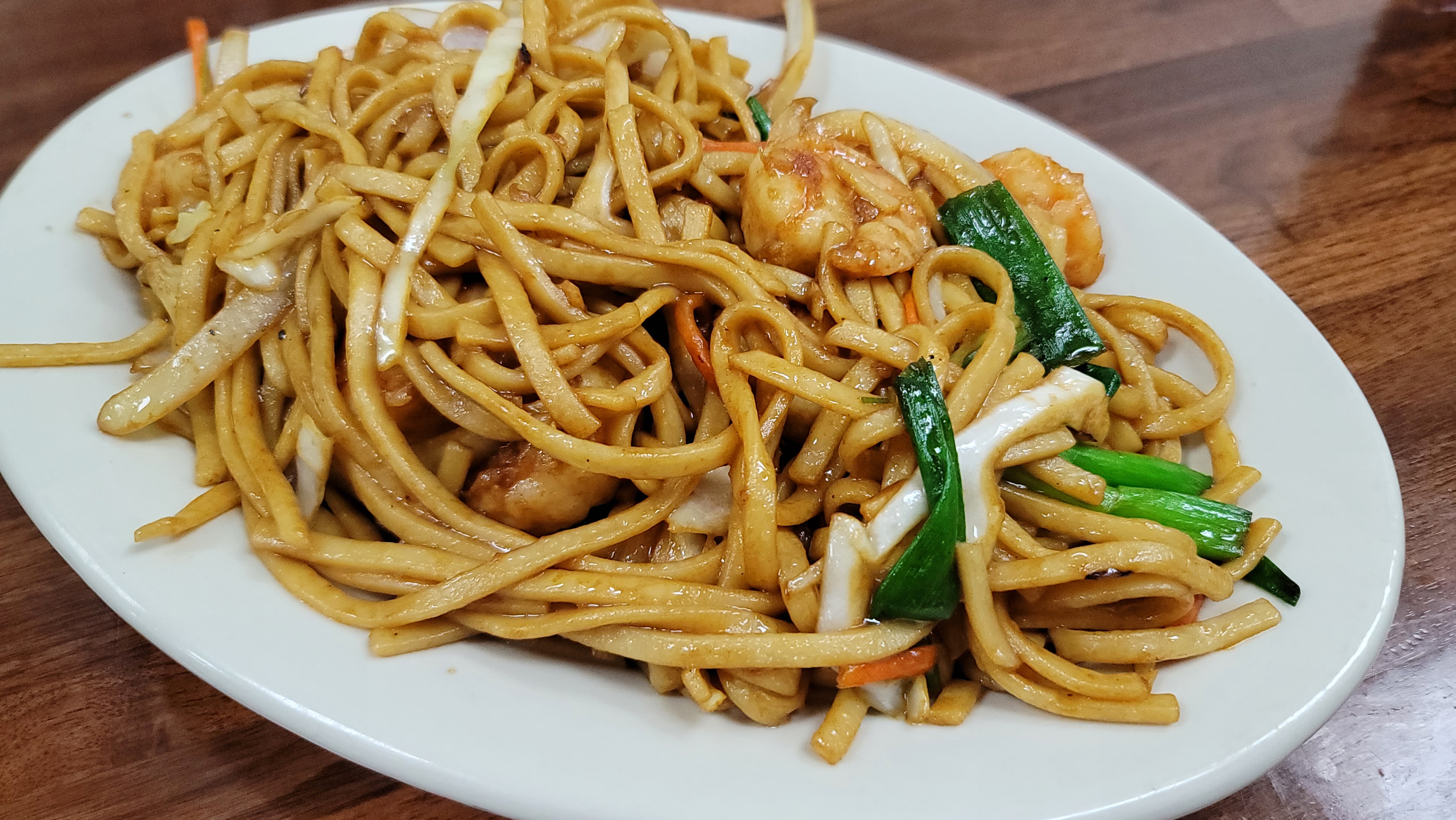 Order Shrimp Lo Mein food online from China Cafe store, Austin on bringmethat.com