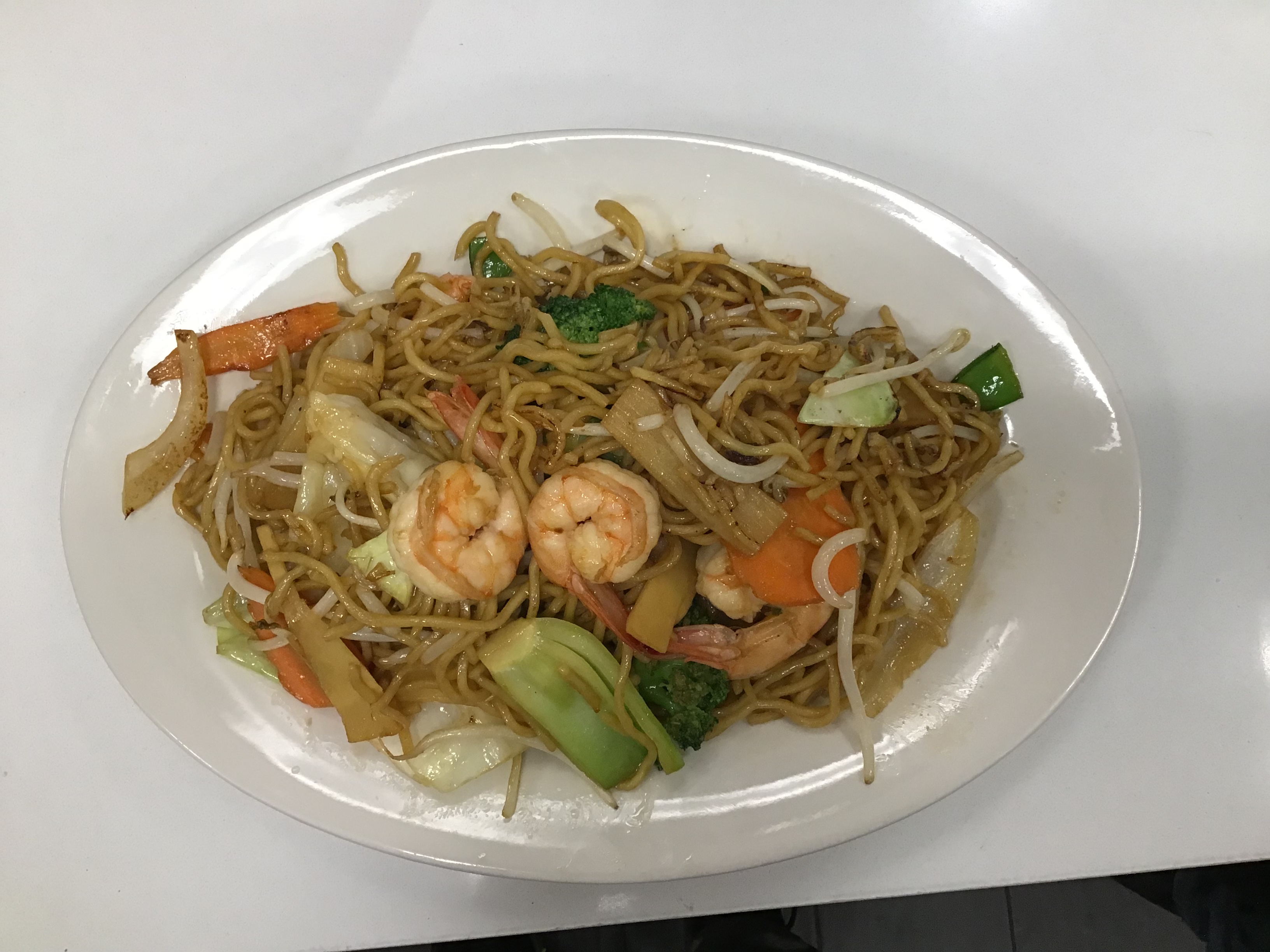 Order Lo Mein food online from Fortune House Thai store, Lake Balboa on bringmethat.com