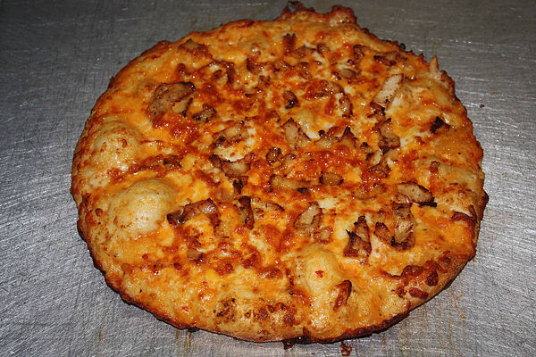 Order Buffalo Wing Specialty Pizza food online from Dave Pizza Buffet store, New Baltimore on bringmethat.com