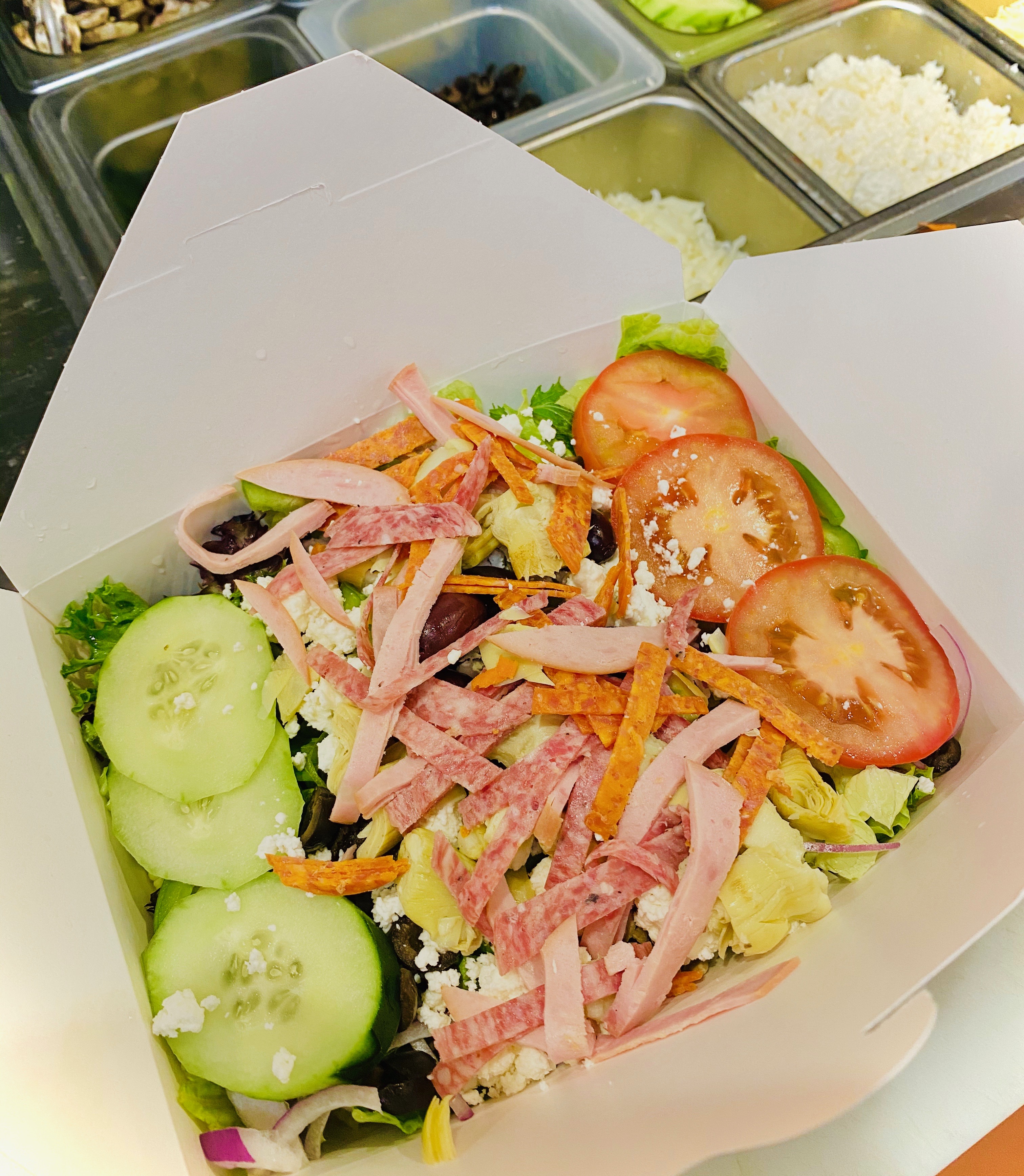 Order Chef Salad food online from Amante Pizza store, Kent on bringmethat.com
