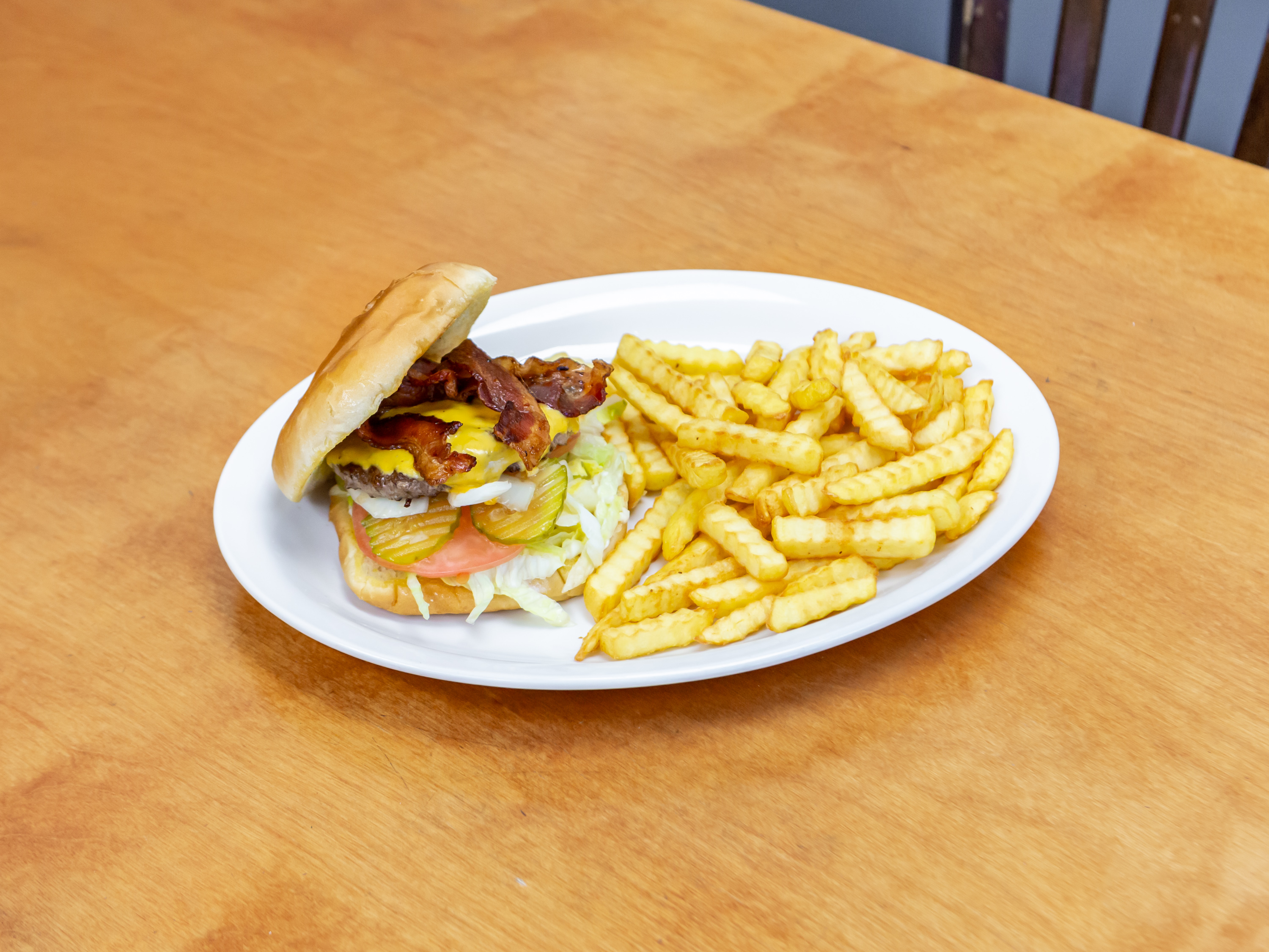 Order Regal Burger food online from Regal Plaza Cafe store, Dallas on bringmethat.com