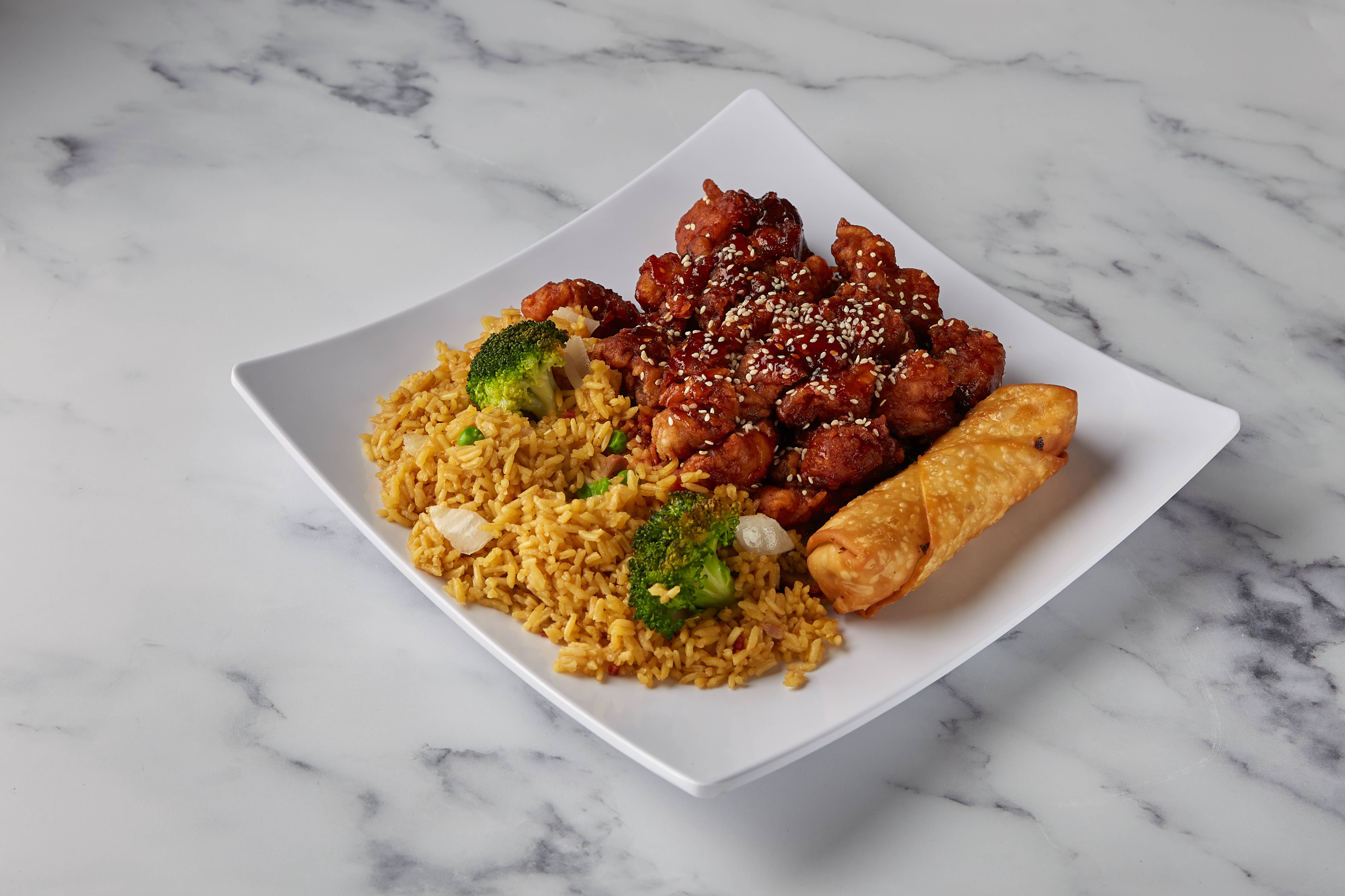 Order C16. Sesame Chicken Combo Platter food online from New China Express store, Newport News on bringmethat.com