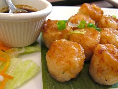 Order Fried Shumai food online from Montien store, Boston on bringmethat.com