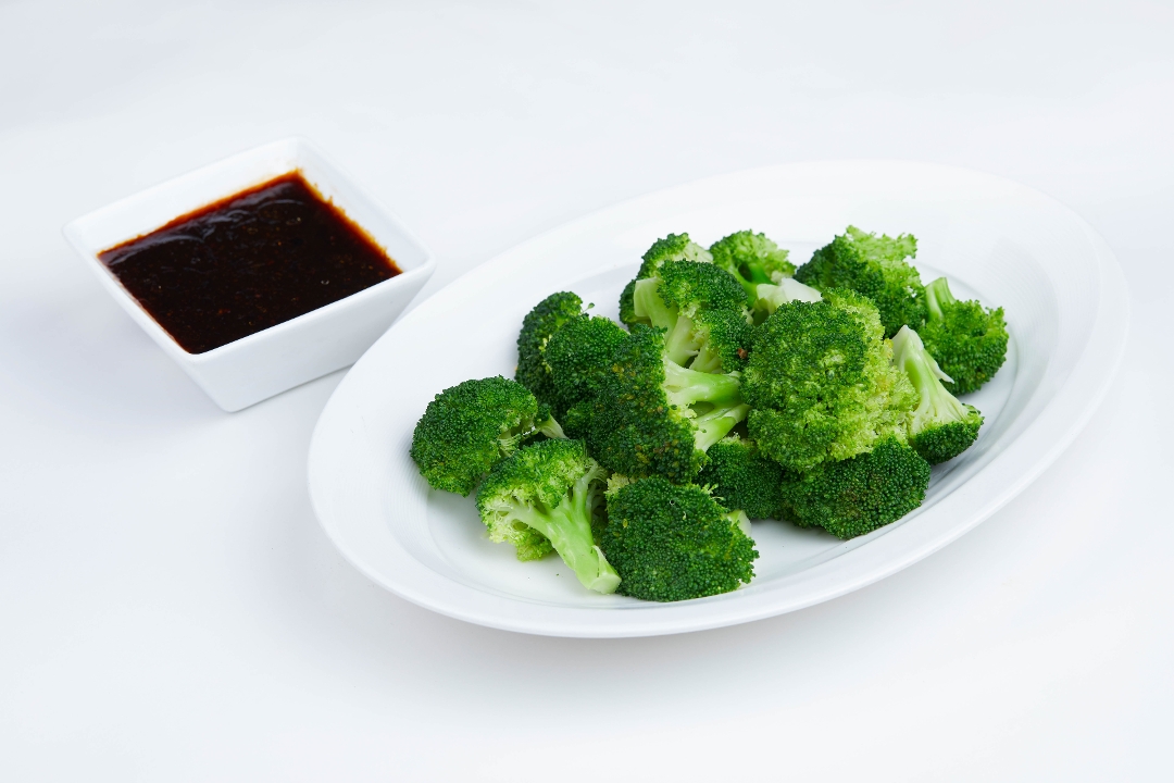 Order Broccoli food online from MoCA Asian Bistro - Queens store, Forest Hills on bringmethat.com