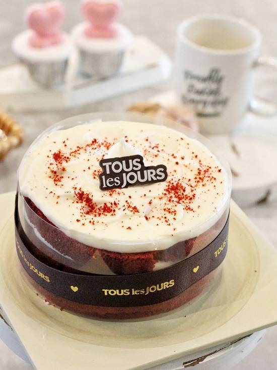 Order Red Velvet Cake #1 food online from Tous Les Jours store, Natick on bringmethat.com