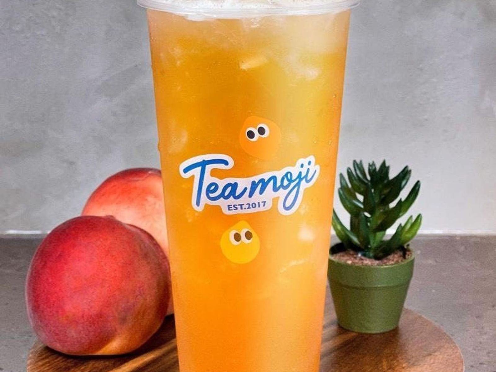 Order A3 Osmanthus Peach Iced Tea A3 桂花桃香冰茶 food online from Teamoji store, Champaign on bringmethat.com