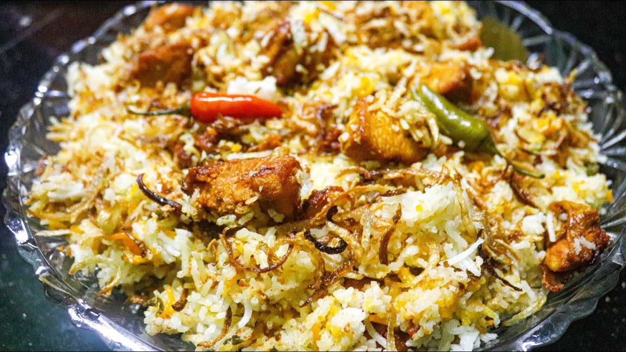 Order Frontier Chicken Biryani (Boneless) food online from Tandoori Restaurant store, Villa Park on bringmethat.com