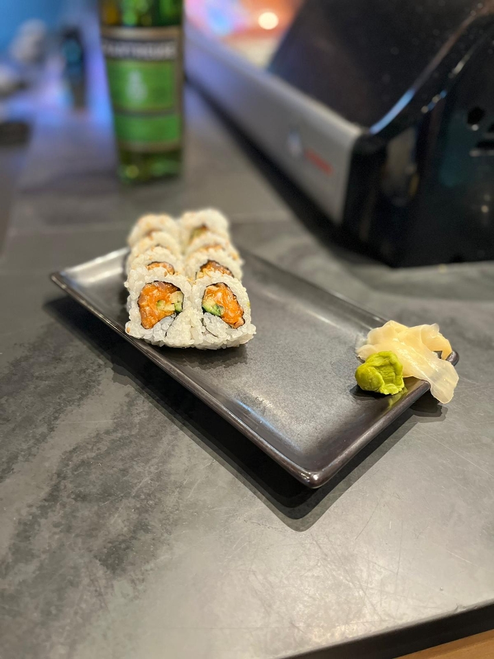Order Spicy Salmon Roll food online from Obon Sushi Bar Ramen store, Scottsdale on bringmethat.com