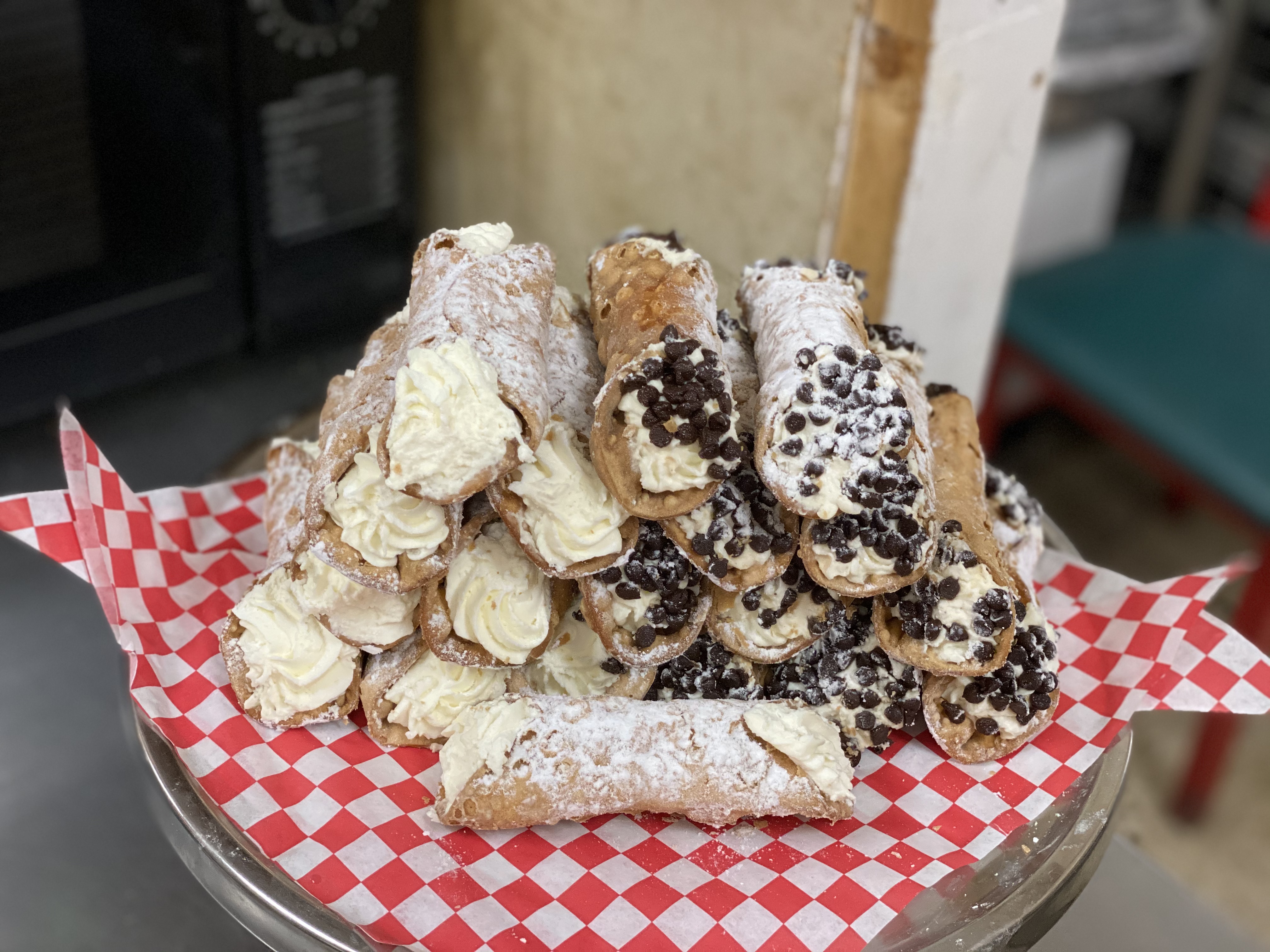 Order homemade Cannoli food online from Jd Pizza & Grill store, Jamesville on bringmethat.com