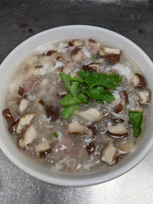 Order 13. Westlake Beef Soup food online from Kirin Chinese Restaurant store, Mountain View on bringmethat.com