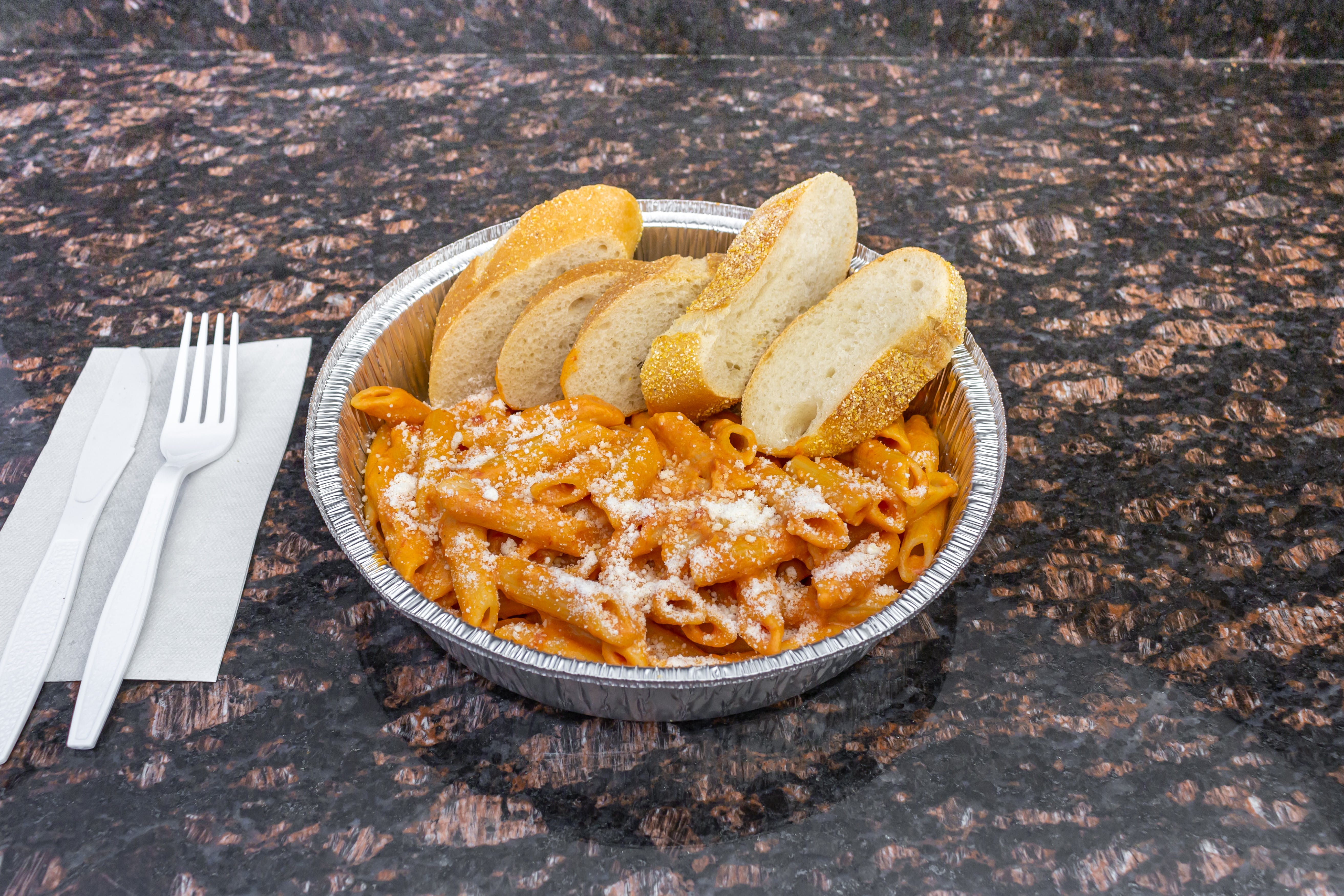 Order Pasta with Vodka Sauce - Pasta food online from Angelo Pizzeria store, Bogota on bringmethat.com
