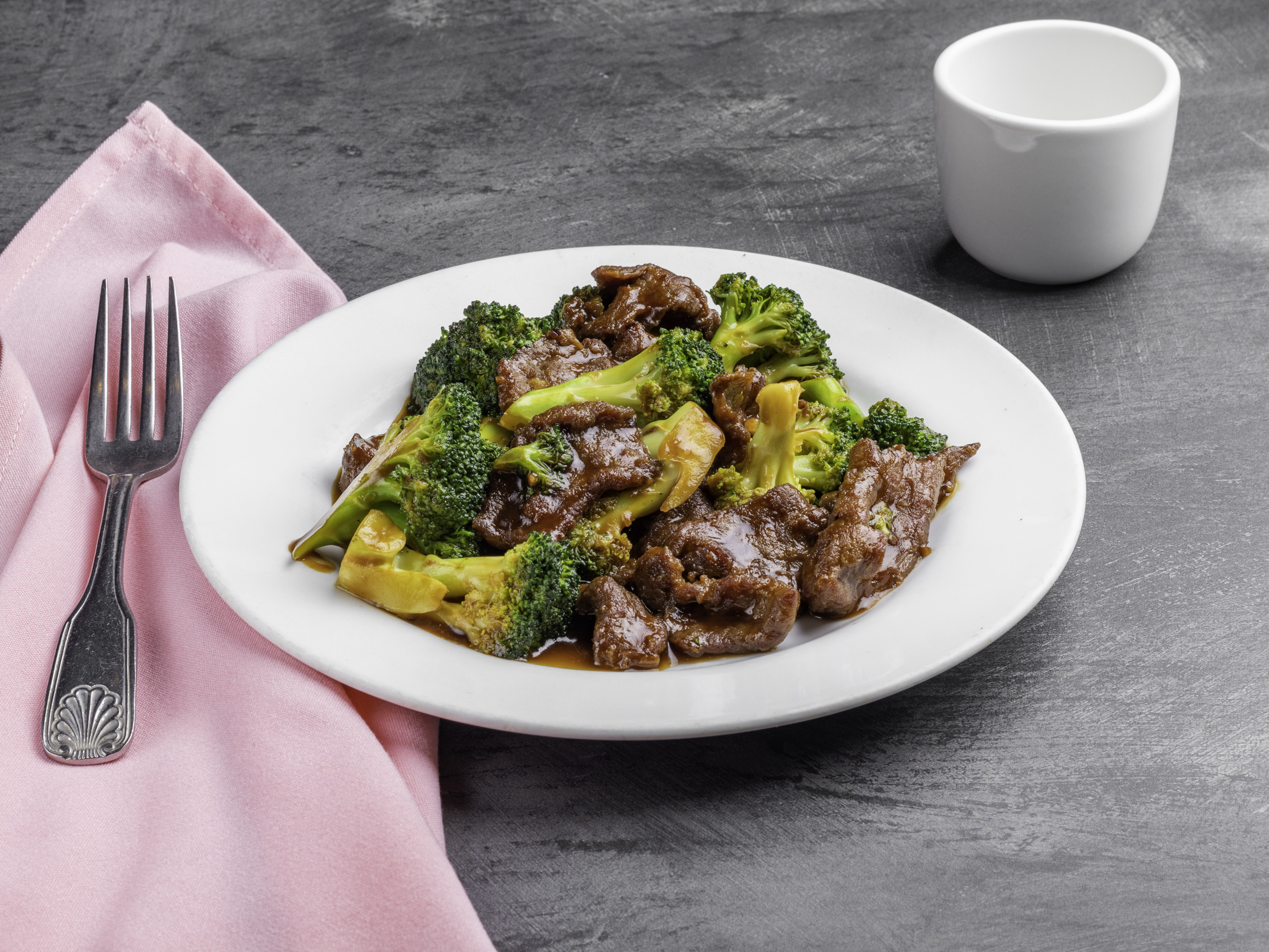 Order Steak with Broccoli food online from Abacus Chinese Restaurant store, Lansdale on bringmethat.com