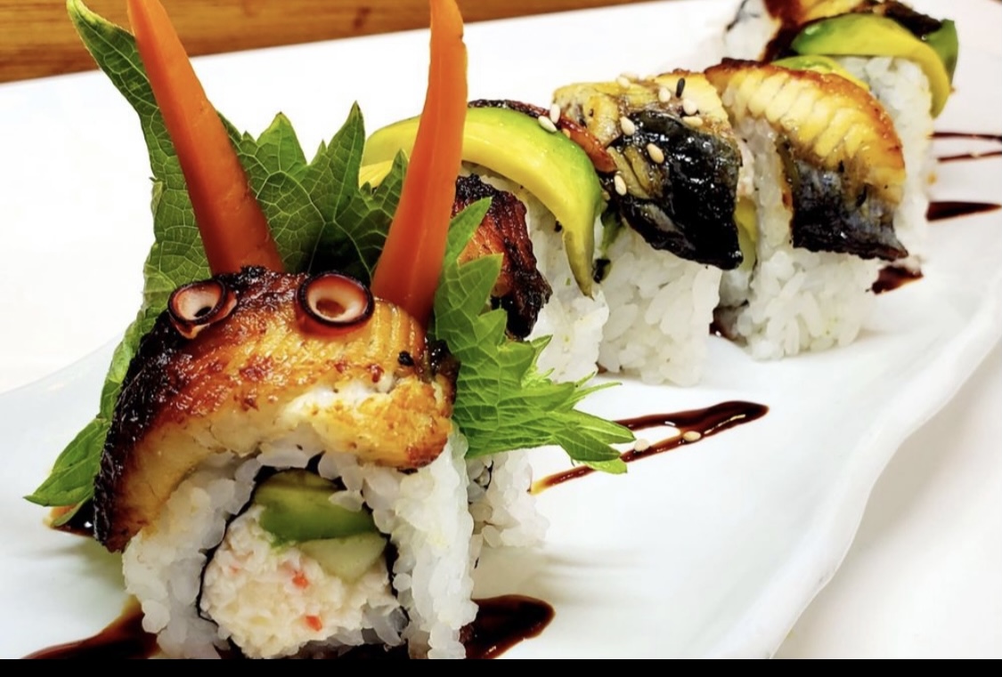 Order 12. Green Dragon food online from Avocado Roll & Sushi store, Fullerton on bringmethat.com