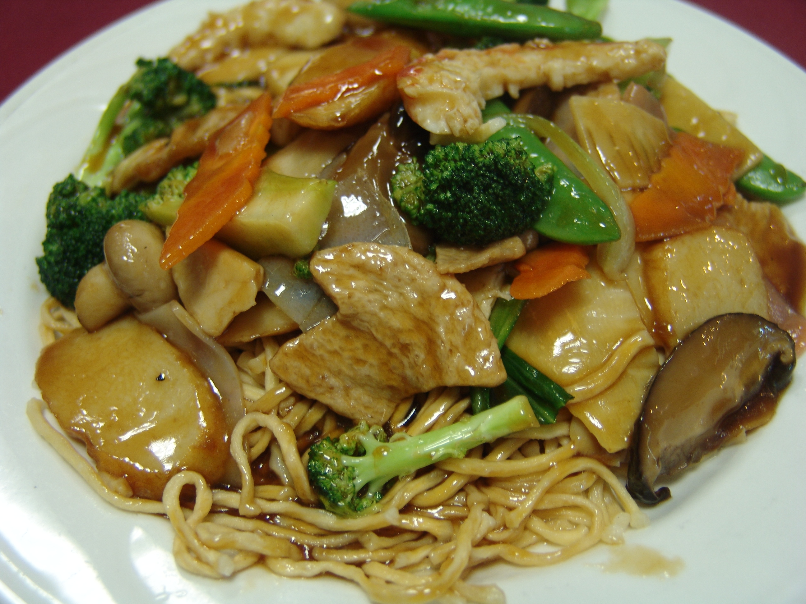 Order Vege Seafood Noodle 三鮮燴伊麵 food online from Vege Paradise store, San Gabriel on bringmethat.com