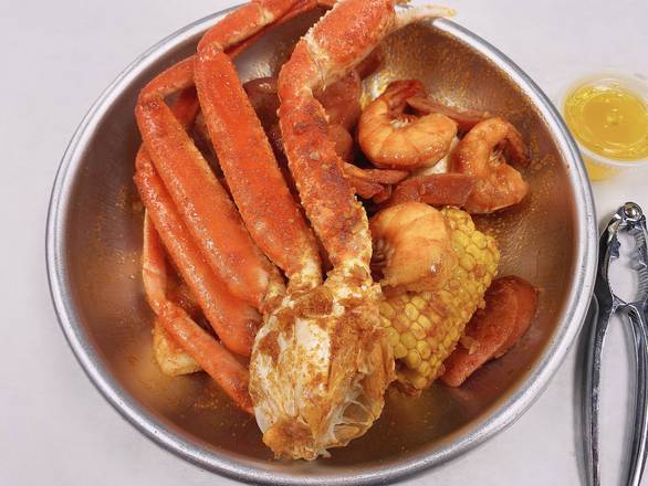 Order Lunch Deluxe (E) food online from Matthews Crab House store, Matthews on bringmethat.com