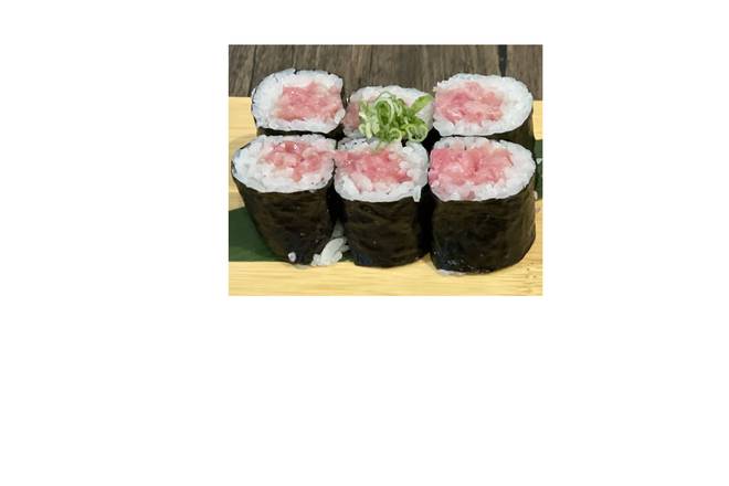 Order Yellowtail Roll  food online from O Sushi store, San Diego on bringmethat.com