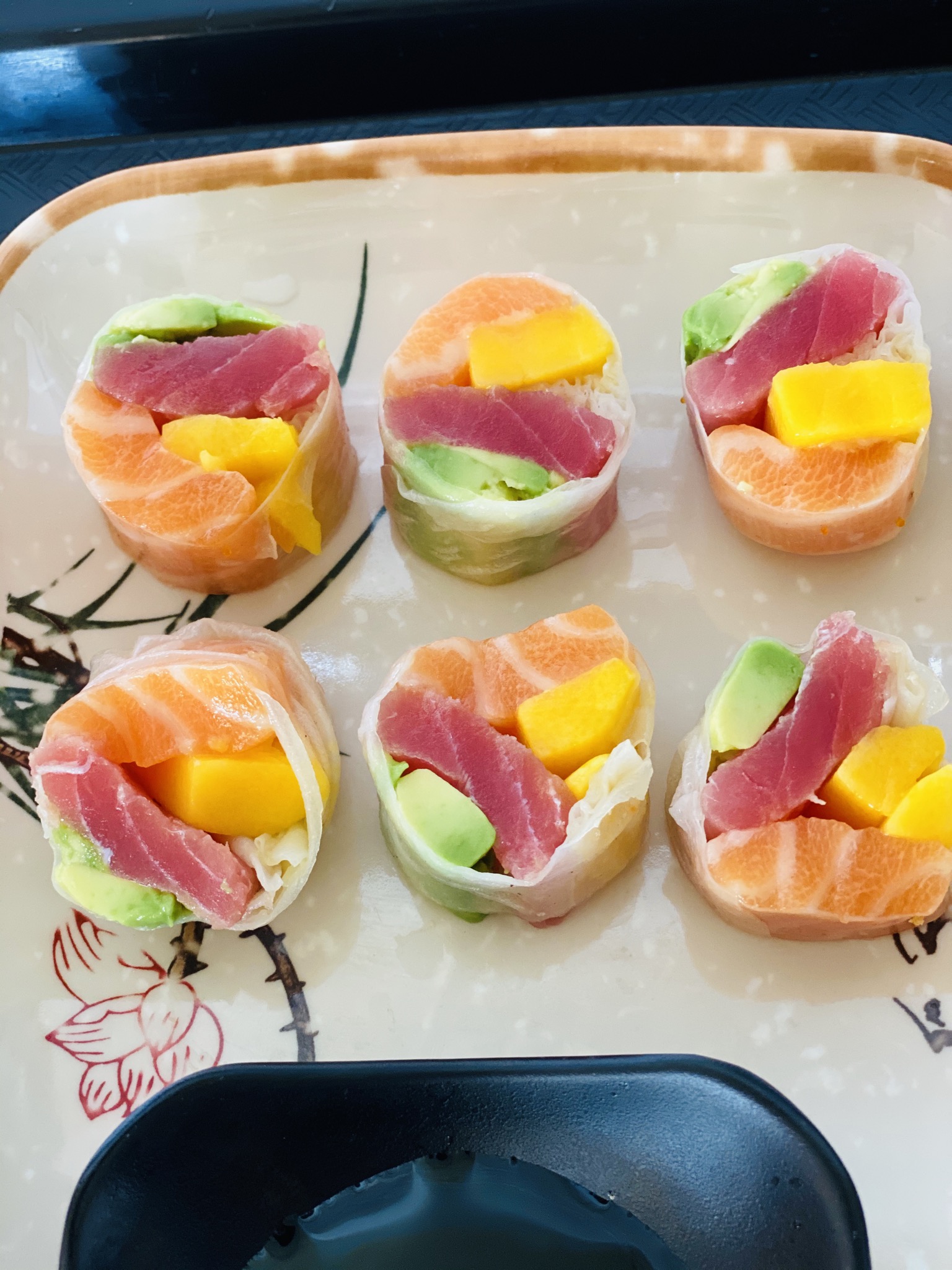 Order 92. Four Season Roll 四季卷 food online from Tengu Sushi store, Newport on bringmethat.com