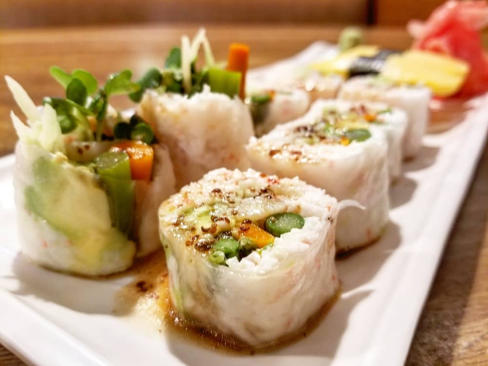 Order Green Peace Roll food online from Izumi Japanese Steak House & Sushi Bar store, Windsor Locks on bringmethat.com