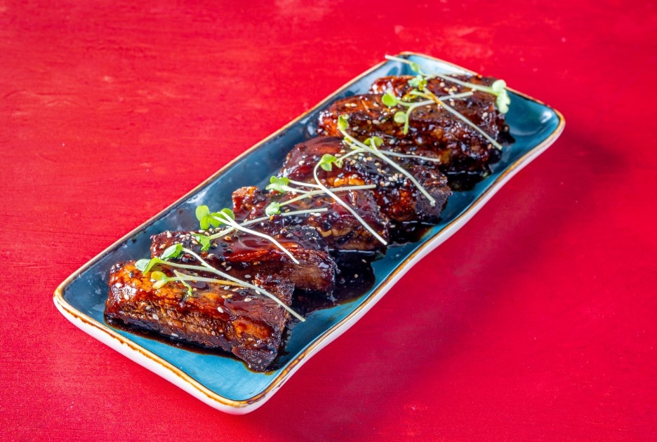 Order BBQ Spare Ribs food online from Chin Chin store, Studio City on bringmethat.com