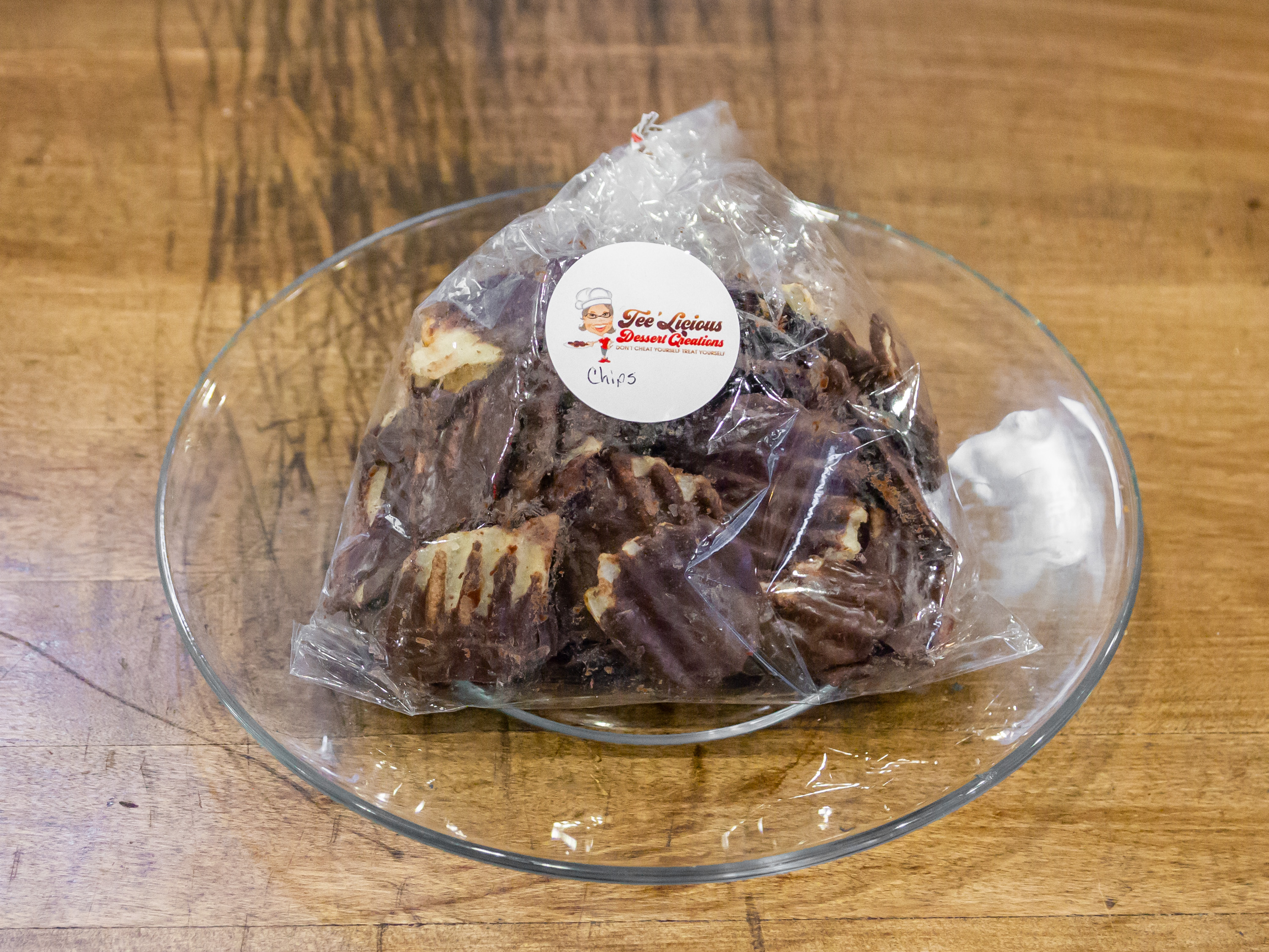 Order Chocolate Covered Potato Chips food online from Tee'licious Dessert Creations store, Ann Arbor on bringmethat.com