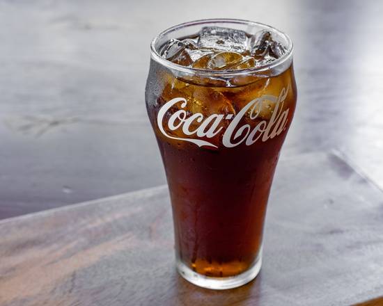 Order Medium Fountain Soda food online from The Wing Experience store, Warwick on bringmethat.com