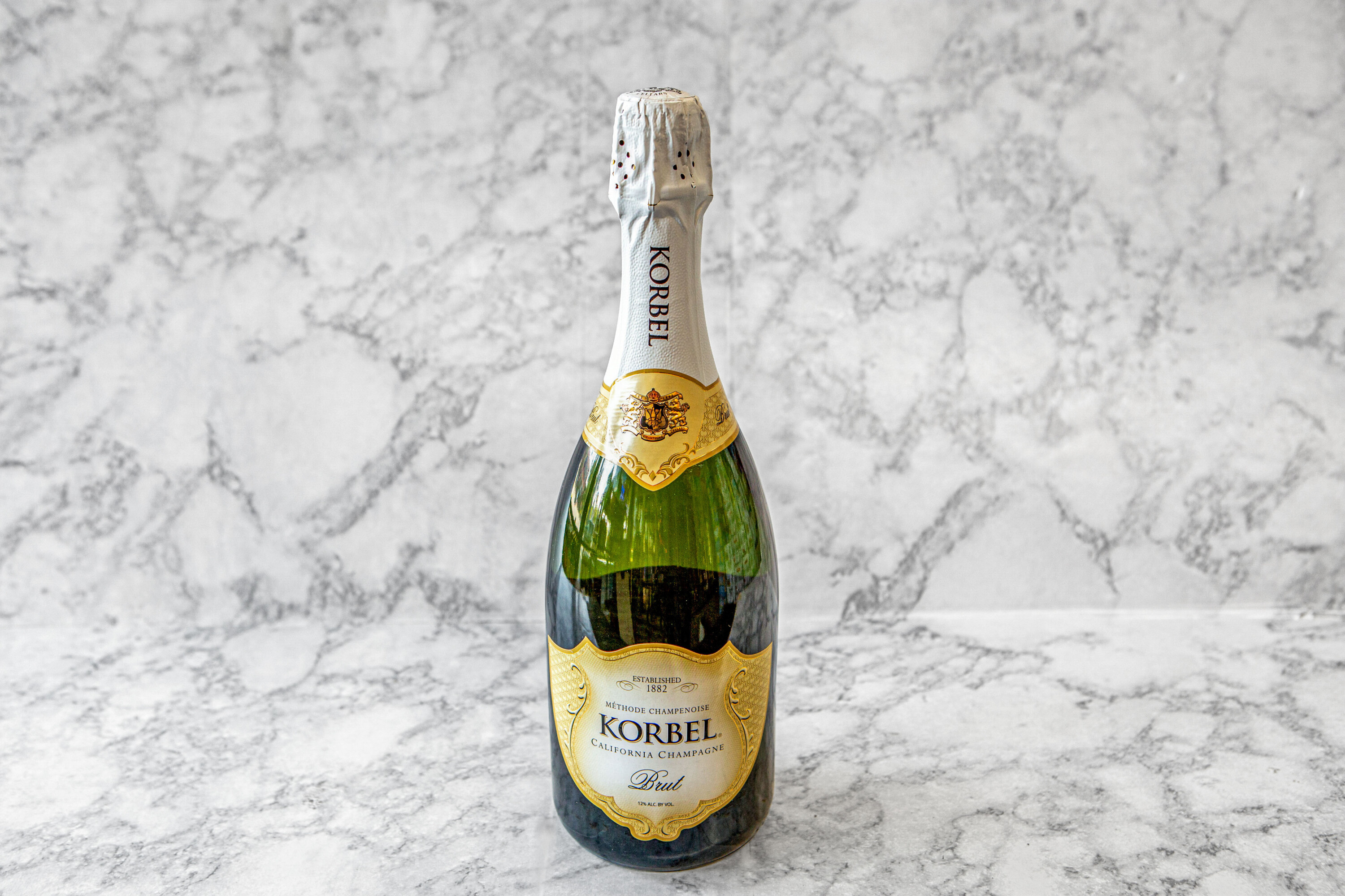 Order Korbel Extra Dry, 750 ml. Champagne, 12.0% ABV food online from Day & Night Liquor & Market store, Venice on bringmethat.com