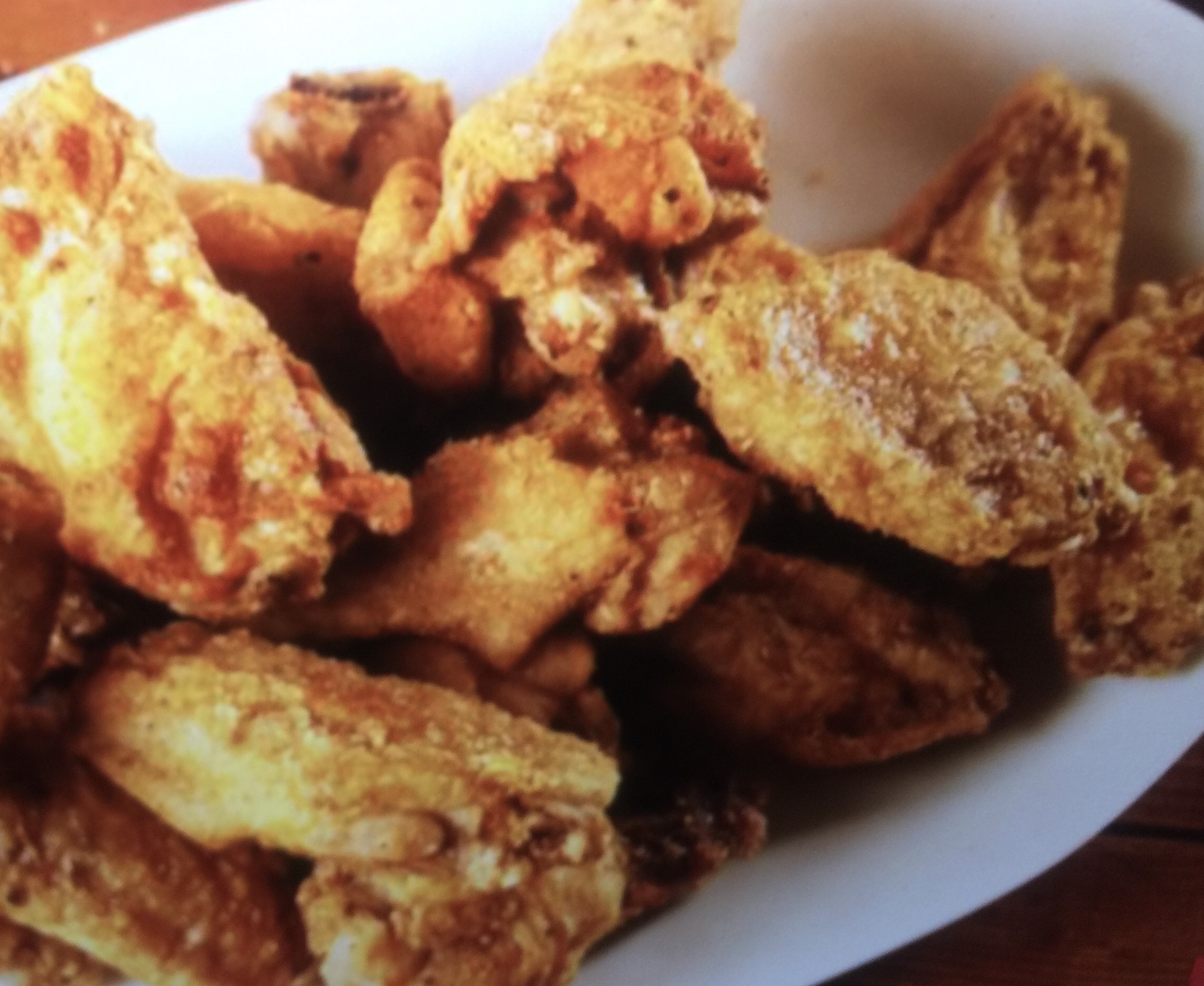 Order Fried Chicken Wings 炸几亦 food online from New Emmy's Restaurant store, San Francisco on bringmethat.com