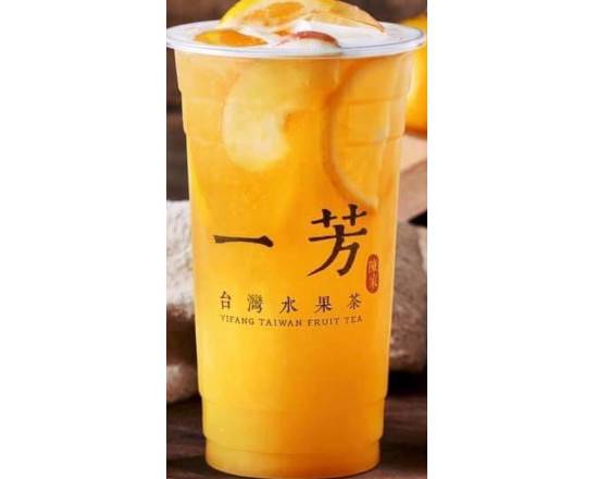 Order Orange Green Tea鮮橙水果茶 food online from Yi Fang Taiwan Fruit Tea store, San Francisco on bringmethat.com