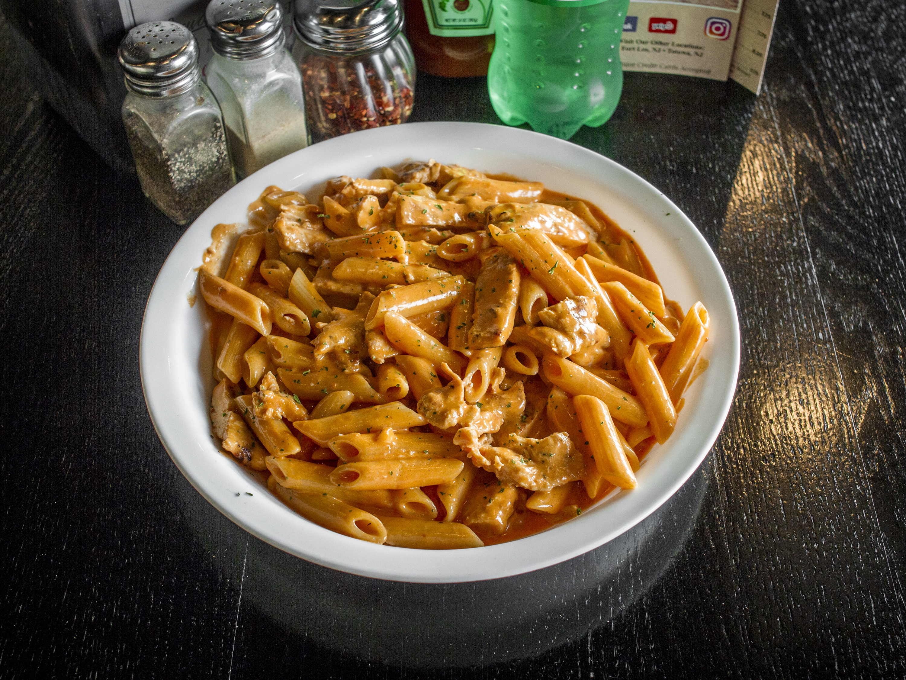 Order Penne with Vodka Sauce food online from Linwood Pizza store, Totowa on bringmethat.com