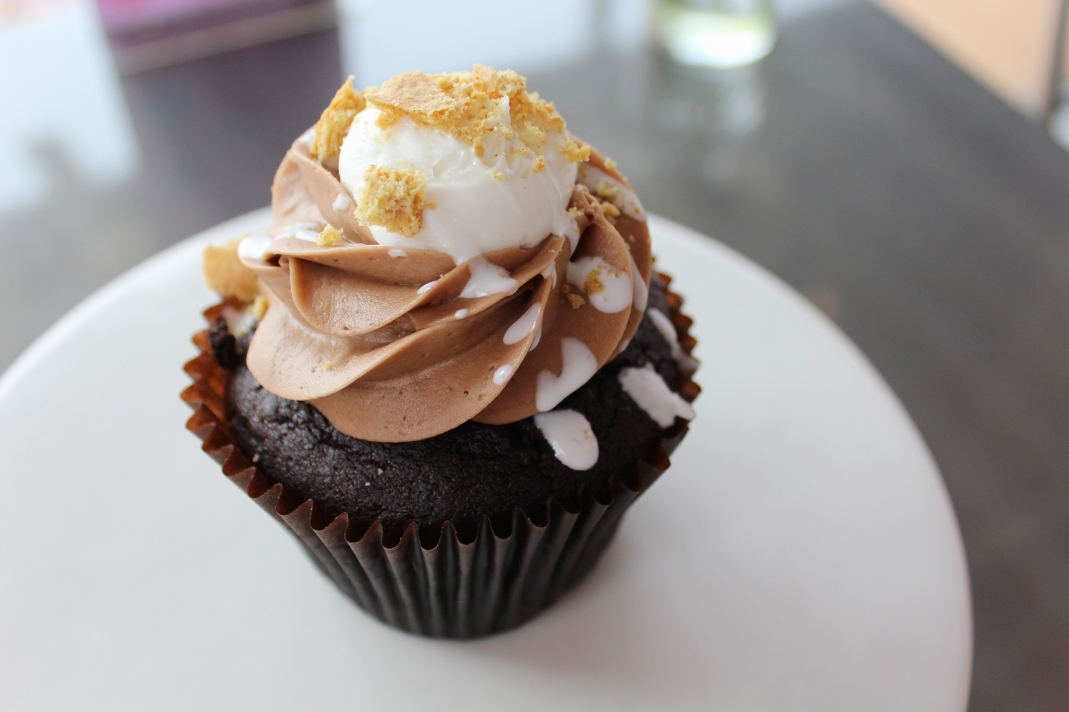 Order Single Cupcake food online from SmallCakes store, Durham on bringmethat.com