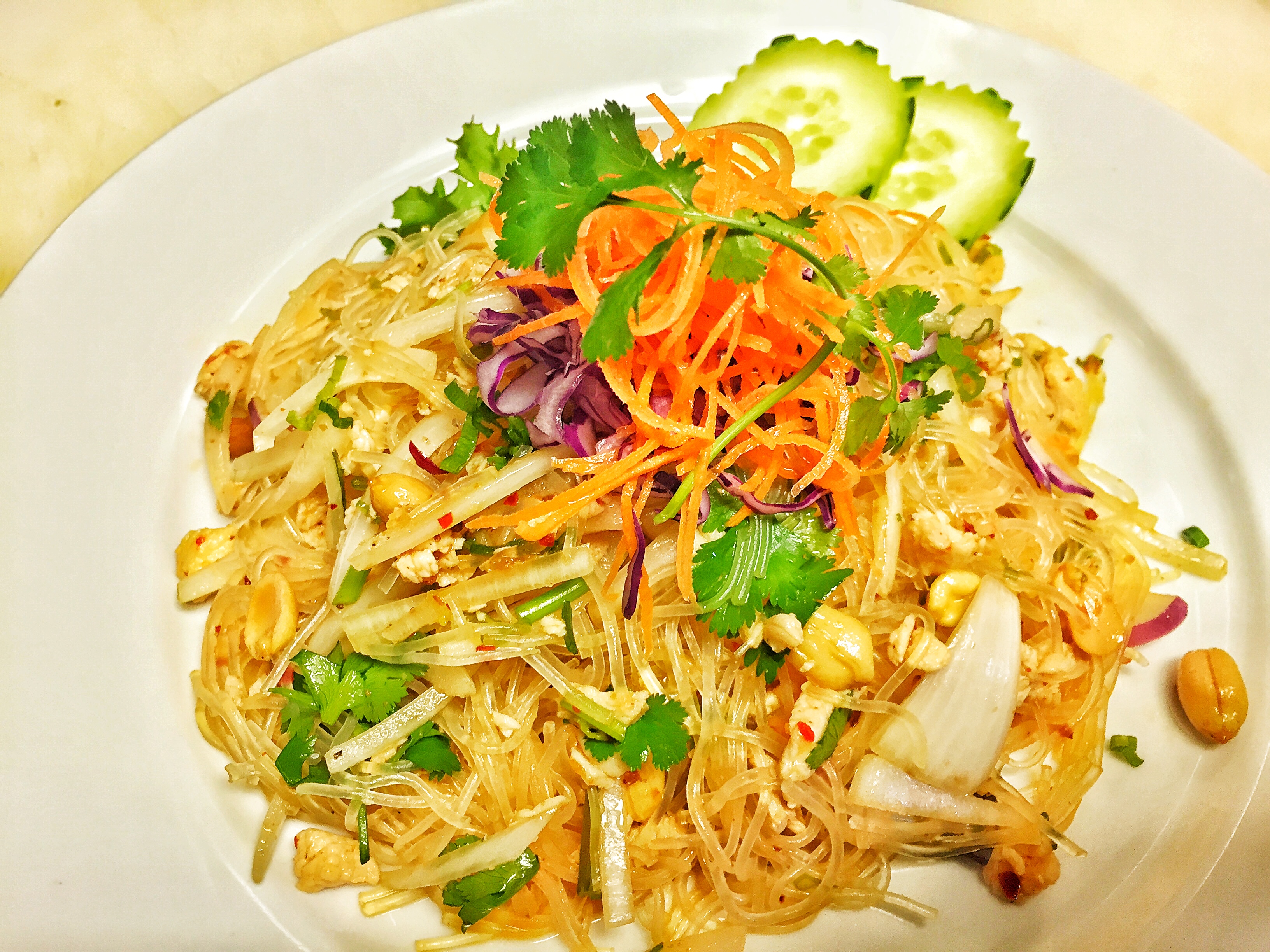 Order Yum Woon Sen Salad food online from Foo Asian Grill & Bubble Tea store, Irving on bringmethat.com