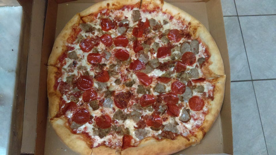 Order Meat Lover's Pizza - Medium 14'' food online from Vinci's Pizzeria store, Elizabeth on bringmethat.com