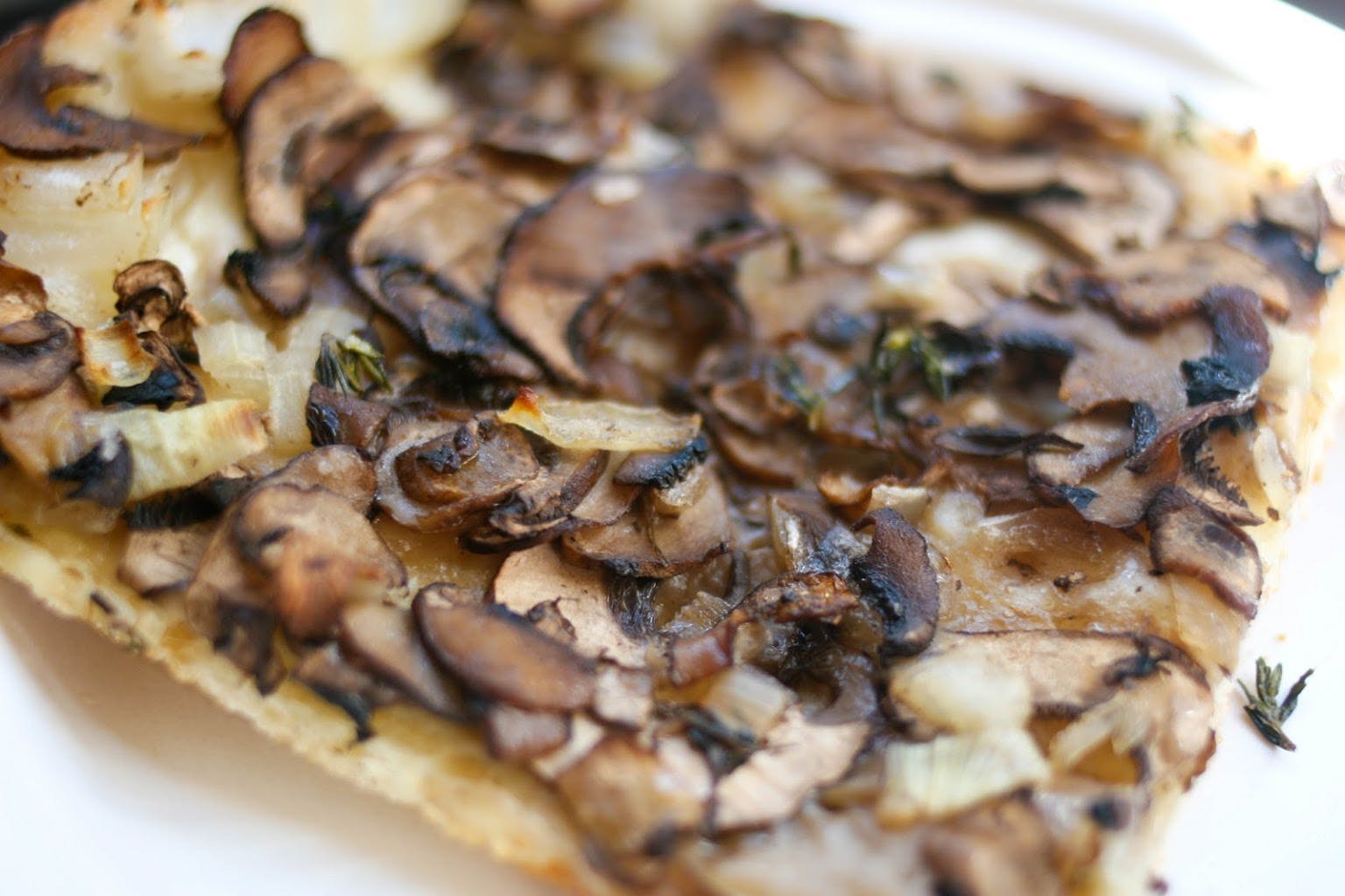 Order Mushroom Pizza - Personal Baby 10" food online from Congress Pizzeria store, Chicago on bringmethat.com